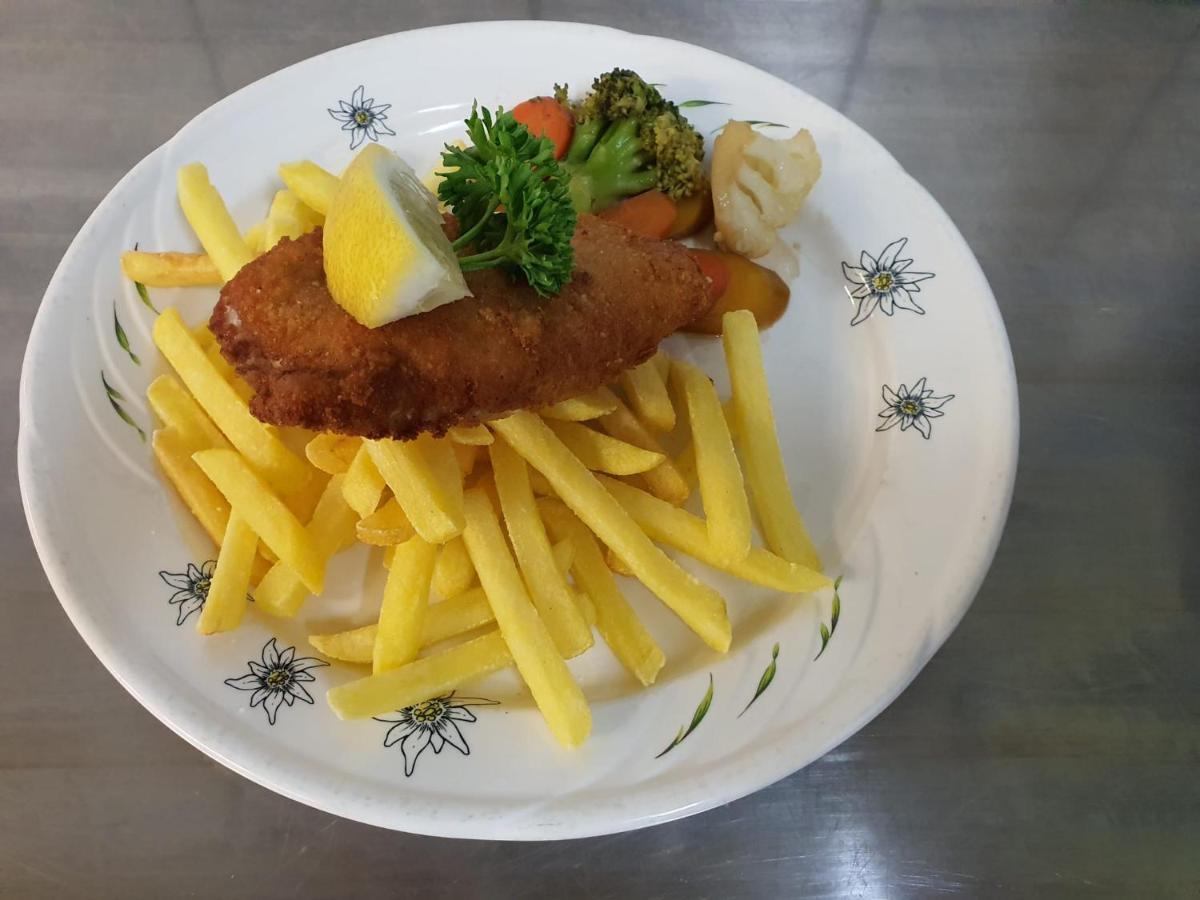 Hotel-Restaurant-Linde Gundlischwand Kültér fotó