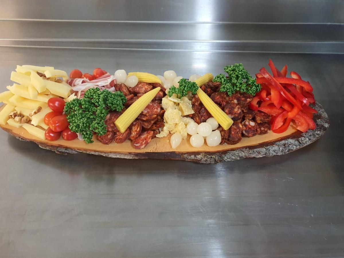 Hotel-Restaurant-Linde Gundlischwand Kültér fotó